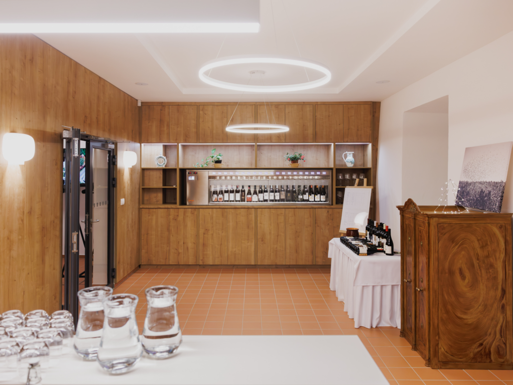 Interiér vinotéky